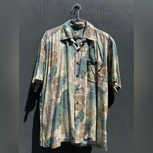 Vintage Early 2000s Tori Richard’s Men’s Hawaiian Shirt Size MD